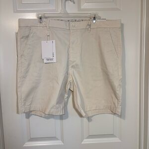 NWT Denim & Flower Men's Beige Shorts Size 38
